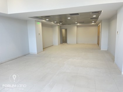 Store 218sqm for rent-Pefka