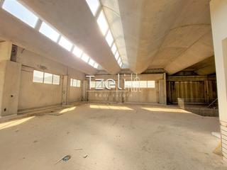 Επιχειρηματικό κτίριο 1.250 τ.μ. για πώληση