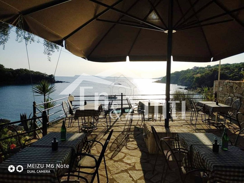 Business 1.000sqm for sale-Perdika » Center