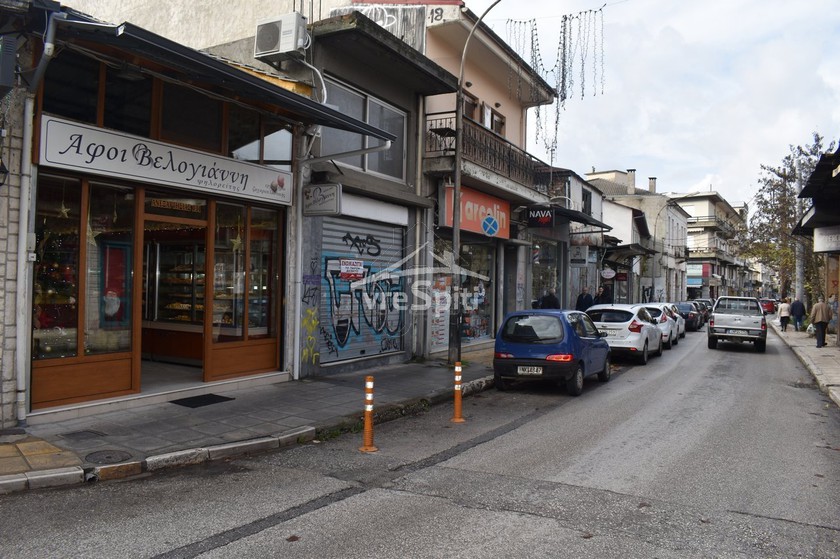 Store 180sqm for rent-Ioannina » Center