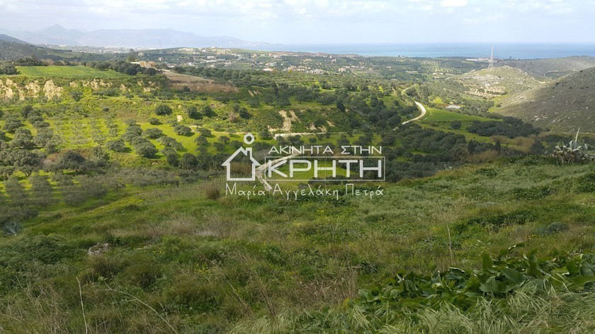 Οικόπεδο 1.900 τ.μ. για πώληση