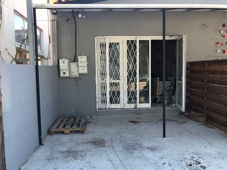 Κατάστημα 68τ.μ. για ενοικίαση-Σικυώνα » Κάτω διμηνιό