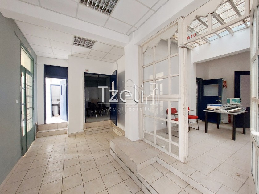 Business bulding 1.165sqm for rent-Patra » Patra Centre