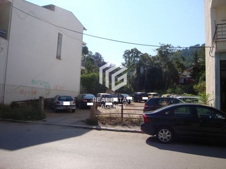 Land plot 763sqm for sale-Farsala » Center