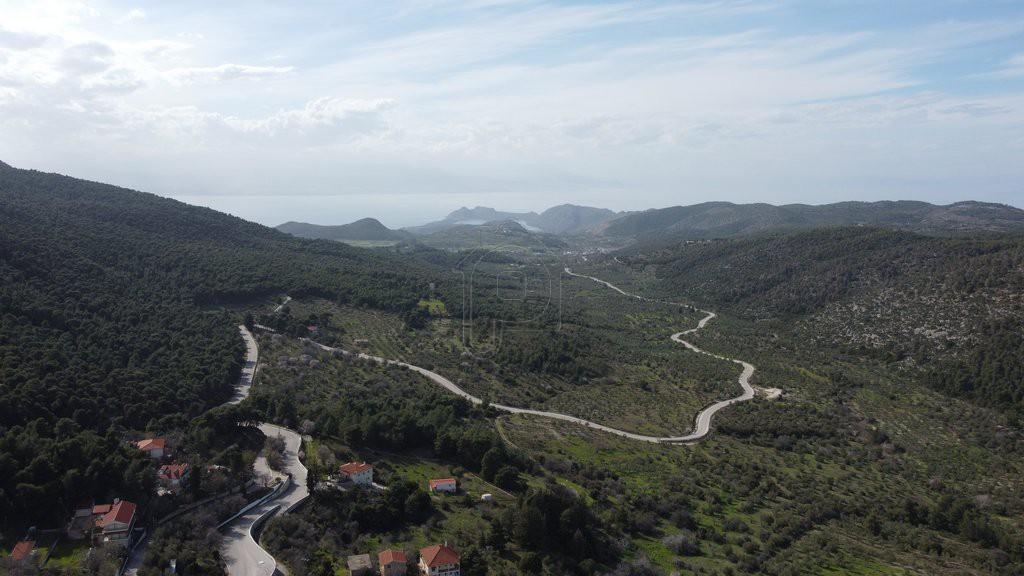 Οικόπεδο 2.070 τ.μ. προς πώληση, Πίσια