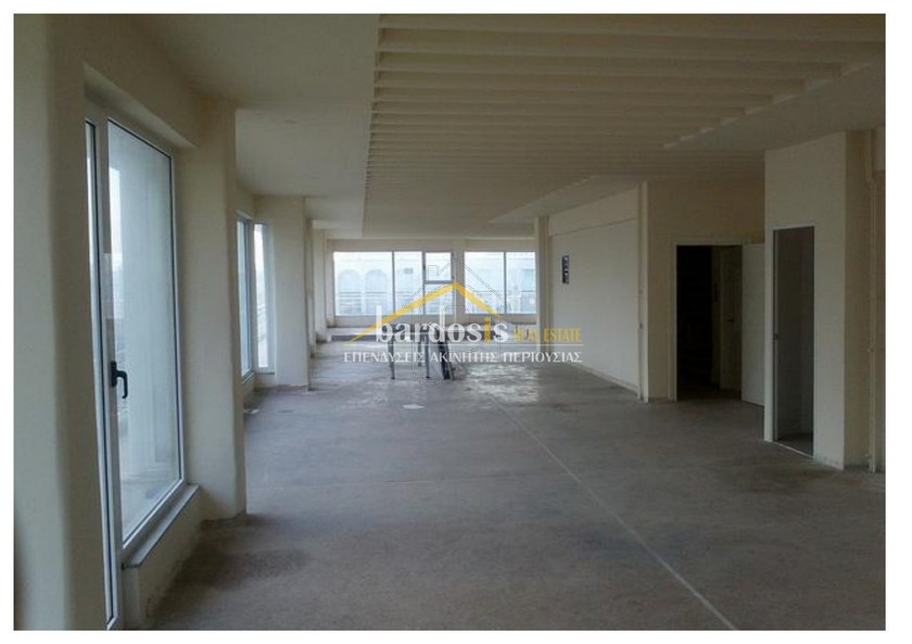 Office 180 sqm for rent