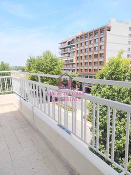 Επιχειρηματικό κτίριο 660τ.μ. για ενοικίαση-Βαρδάρης