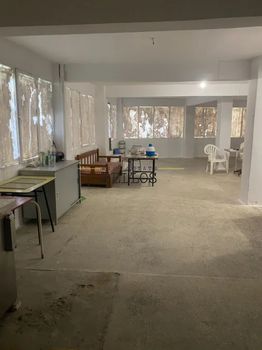 Αποθήκη 160τ.μ. για πώληση-Καλαμαριά » Κέντρο