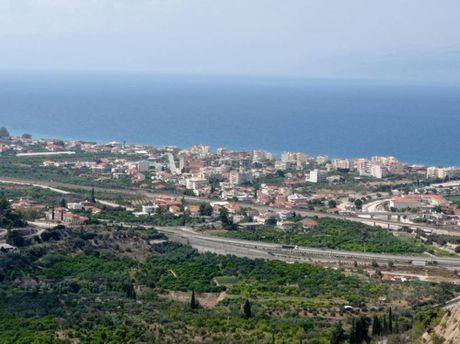 Αγροτεμάχια 3.550τ.μ. για πώληση-Ξυλόκαστρο » Καριώτικα