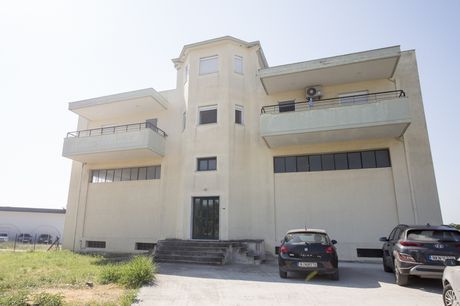 Επιχειρηματικό κτίριο 830τ.μ. για πώληση-Θέρμη » Νέο ρύσιο