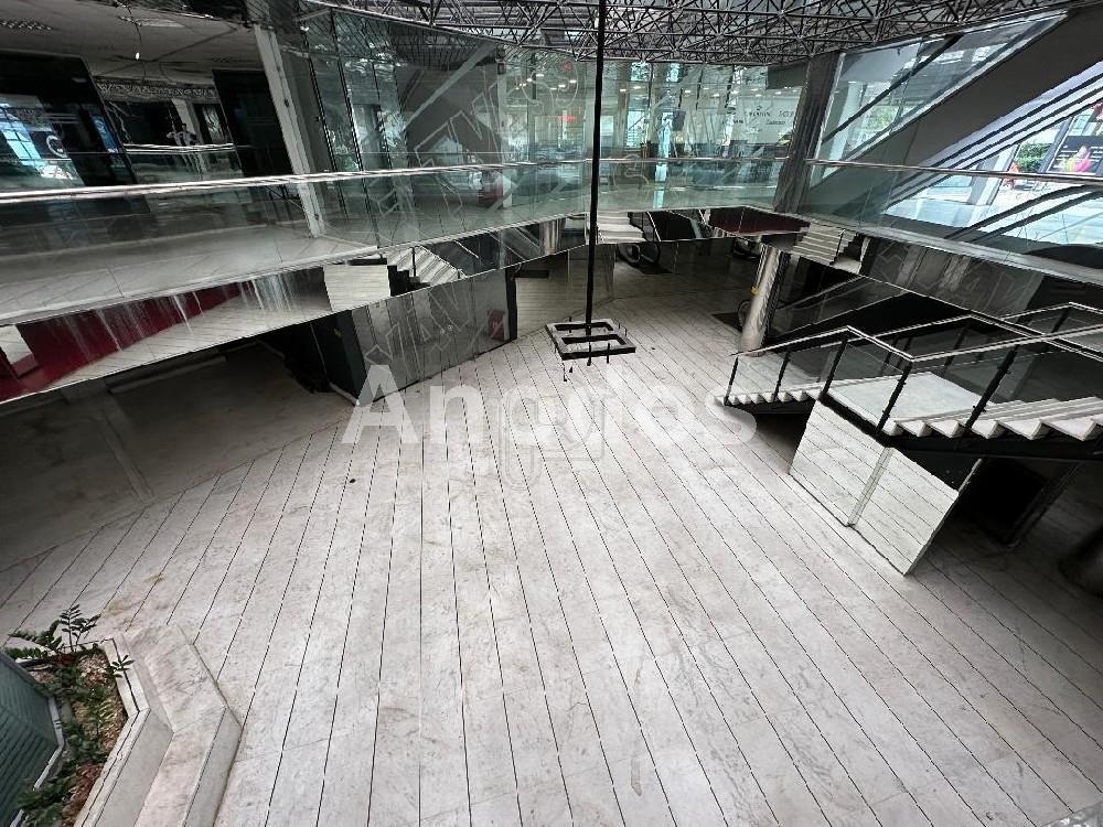 Κατάστημα 1.590 τ.μ. πρός ενοικίαση, Αθήνα - Βόρεια Προάστια, Χαλάνδρι